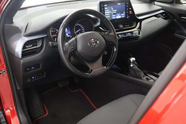 Toyota C-HR (2021) thumbnail 7