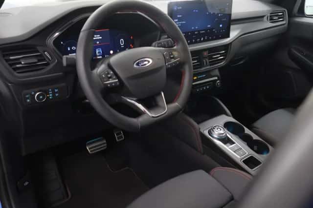 Ford Kuga (2025) thumbnail 7