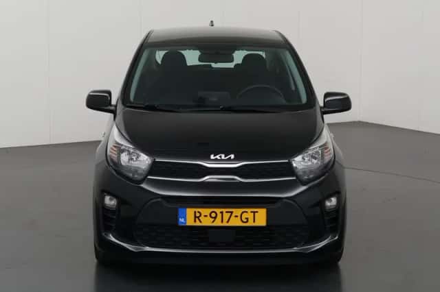 Kia Picanto (2022) thumbnail 3
