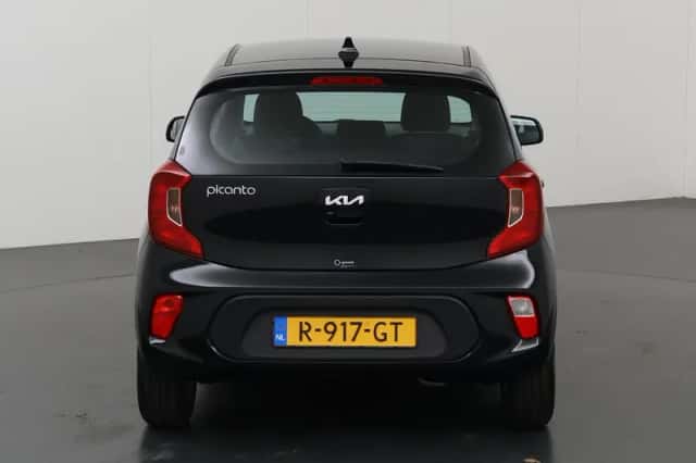 Kia Picanto (2022) thumbnail 4
