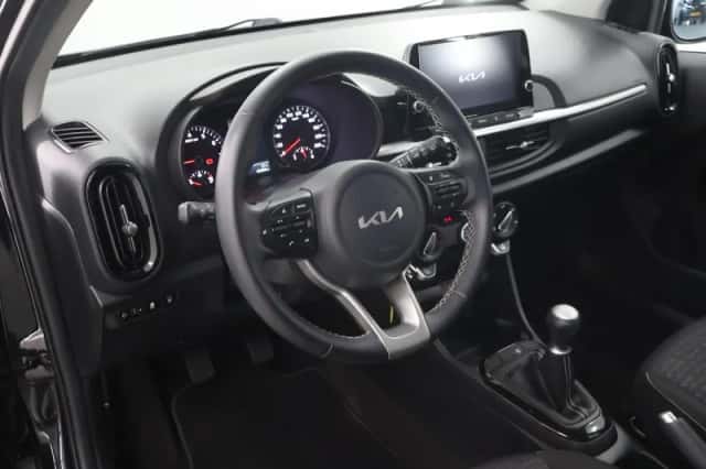 Kia Picanto (2022) thumbnail 7