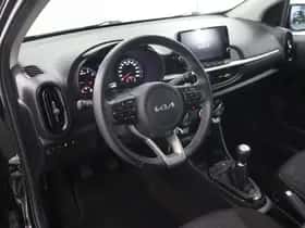 Kia Picanto (2022) thumbnail 7