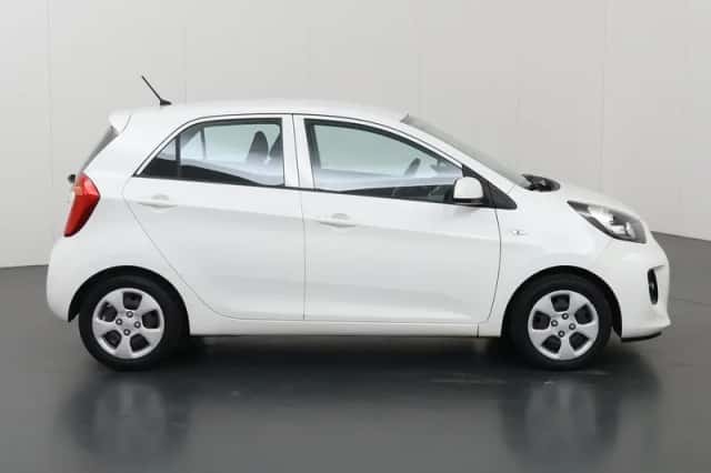 Kia Picanto (2016) thumbnail 6