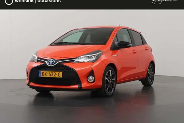 Toyota Yaris (2016) thumbnail 1