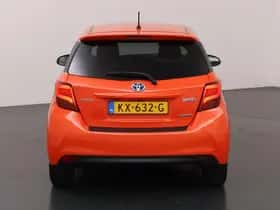 Toyota Yaris (2016) thumbnail 4