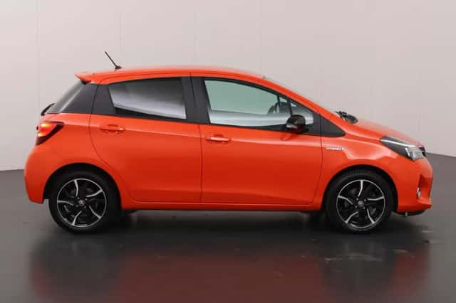 Toyota Yaris (2016) thumbnail 6