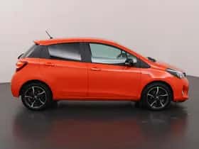 Toyota Yaris (2016) thumbnail 6