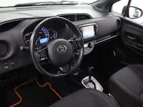 Toyota Yaris (2016) thumbnail 7