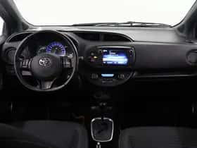Toyota Yaris (2016) thumbnail 8
