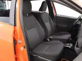 Toyota Yaris (2016) thumbnail 10
