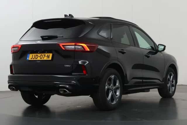Ford Kuga (2024) thumbnail 2