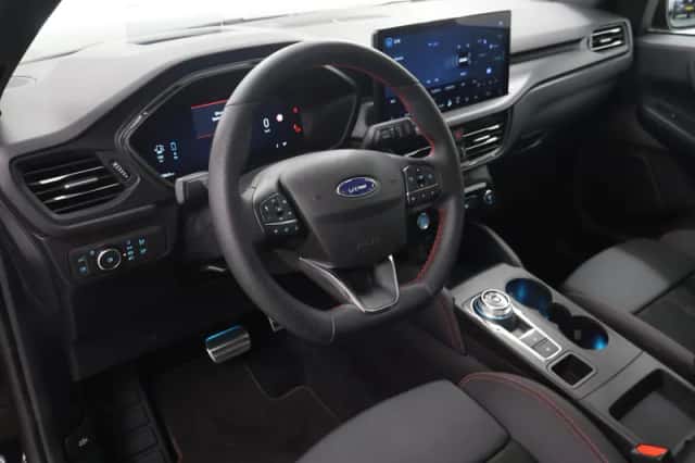 Ford Kuga (2024) thumbnail 7