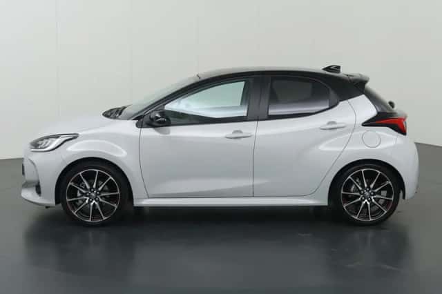 Toyota Yaris (2025) thumbnail 5