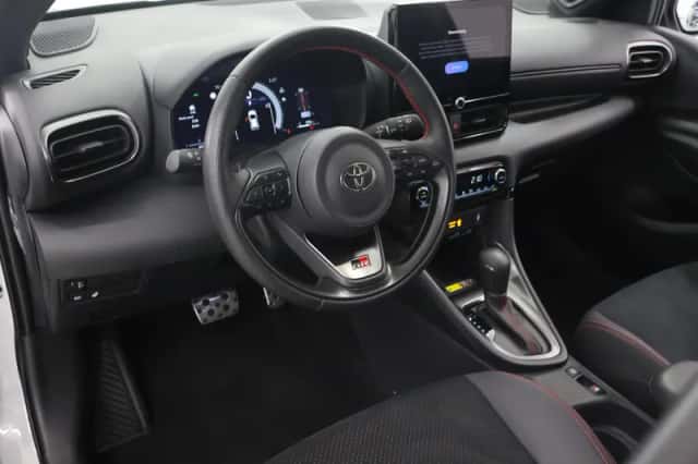 Toyota Yaris (2025) thumbnail 7