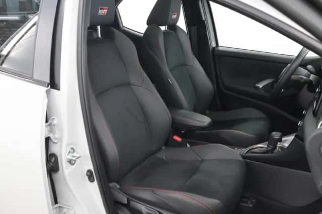 Toyota Yaris (2025) thumbnail 10