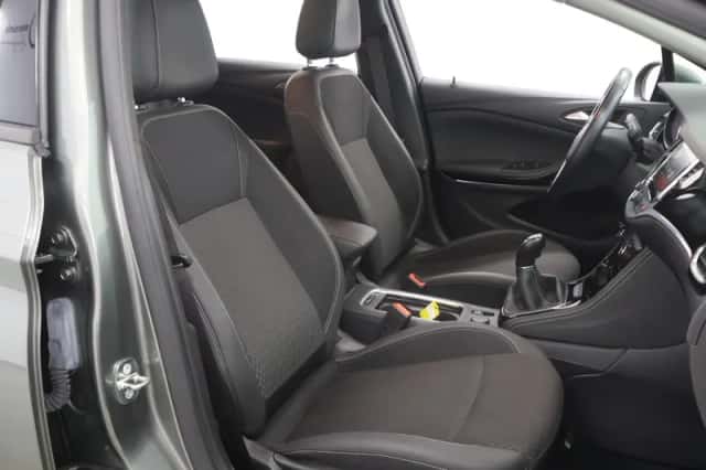 Opel Astra (2018) thumbnail 10