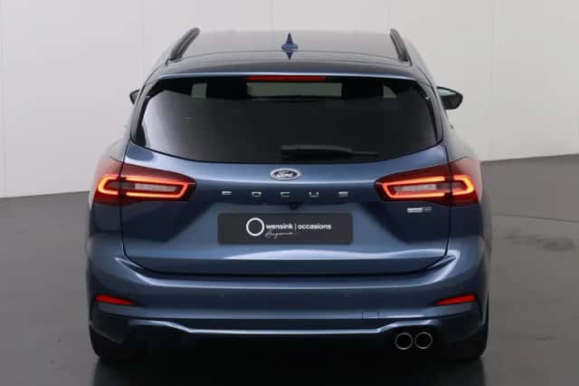 Ford Focus (2023) thumbnail 4