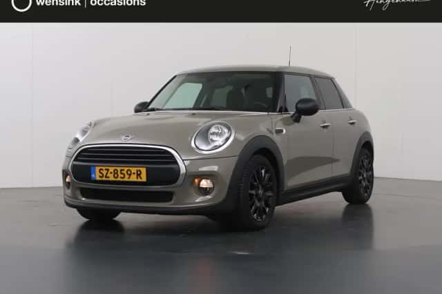 MINI 5-deurs (2018) thumbnail 1