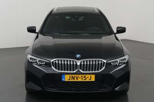 BMW 3-Serie (2023) thumbnail 3