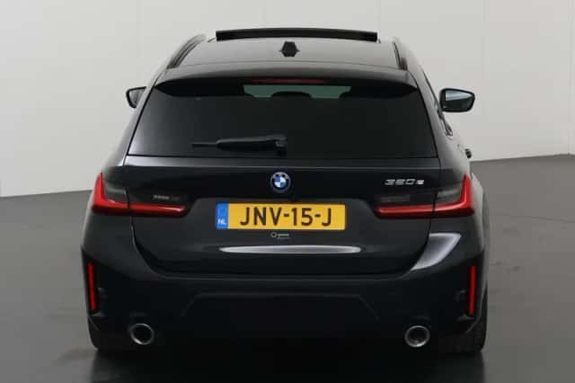BMW 3-Serie (2023) thumbnail 4