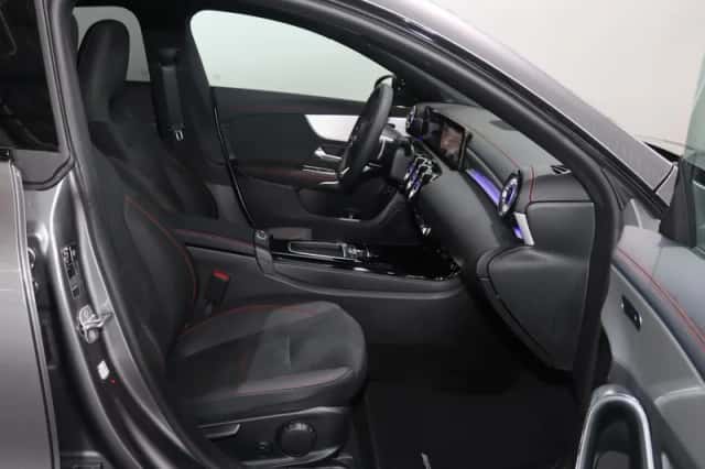 Mercedes-Benz CLA-Klasse (2025) thumbnail 4