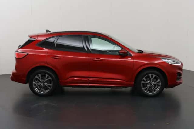 Ford Kuga (2023) thumbnail 6