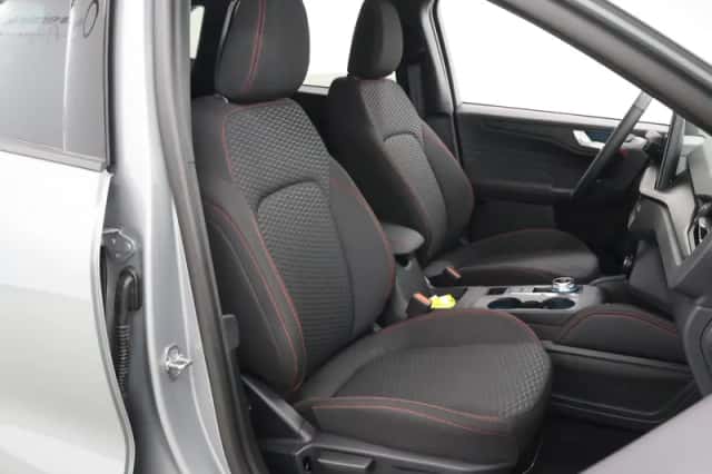 Ford Kuga (2025) thumbnail 10