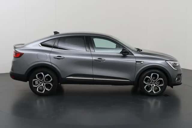 Renault Arkana (2022) thumbnail 6