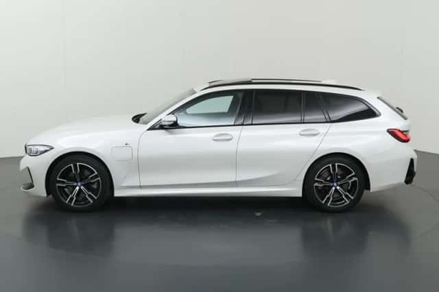 BMW 3-Serie (2023) thumbnail 5