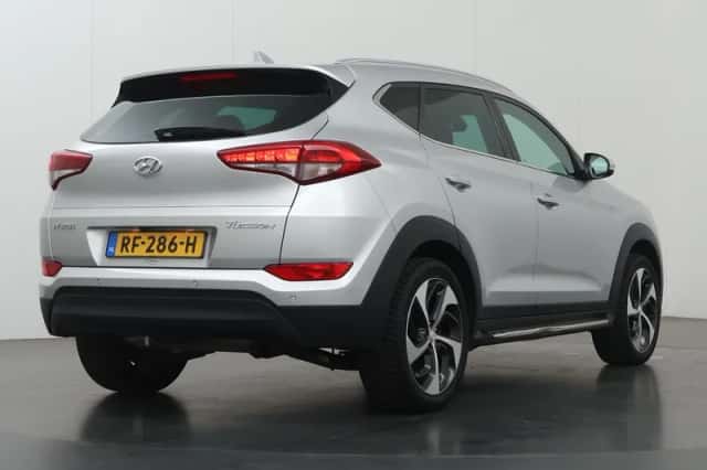 Hyundai Tucson (2018) thumbnail 2
