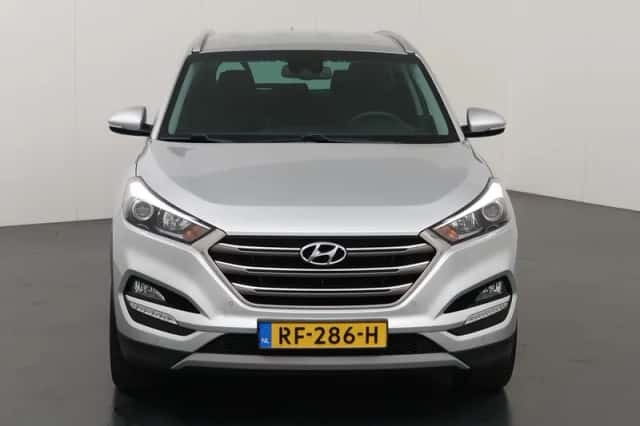 Hyundai Tucson (2018) thumbnail 3
