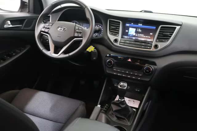 Hyundai Tucson (2018) thumbnail 9