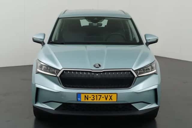 Škoda Enyaq (2021) thumbnail 3