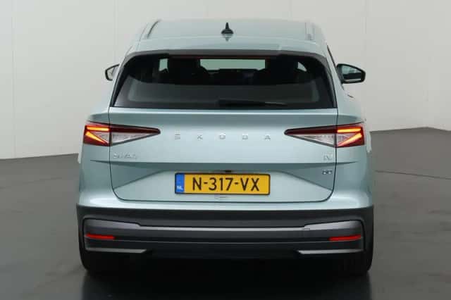 Škoda Enyaq (2021) thumbnail 4