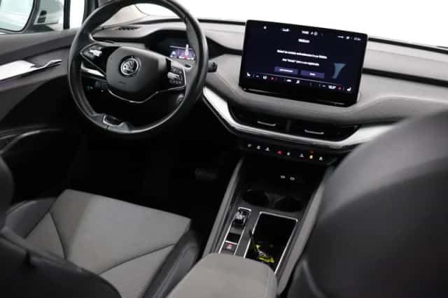 Škoda Enyaq (2021) thumbnail 8