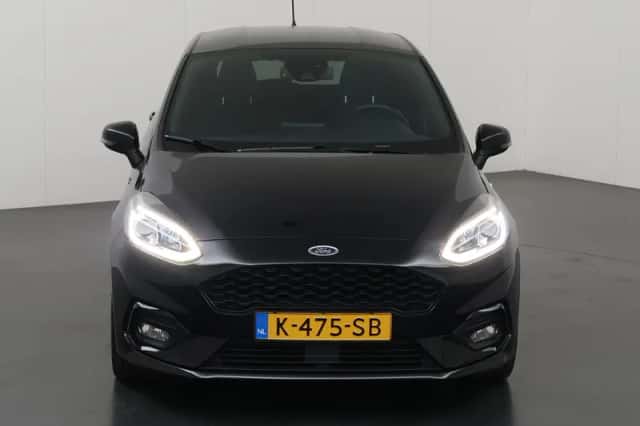 Ford Fiesta (2021) thumbnail 3
