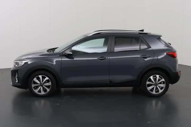 Kia Stonic (2021) thumbnail 5