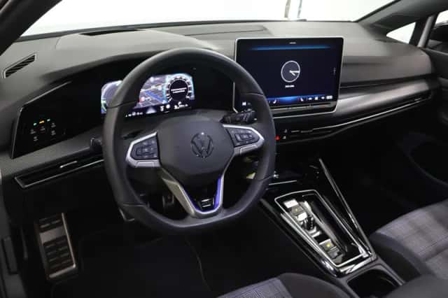 Volkswagen Golf (2024) thumbnail 7
