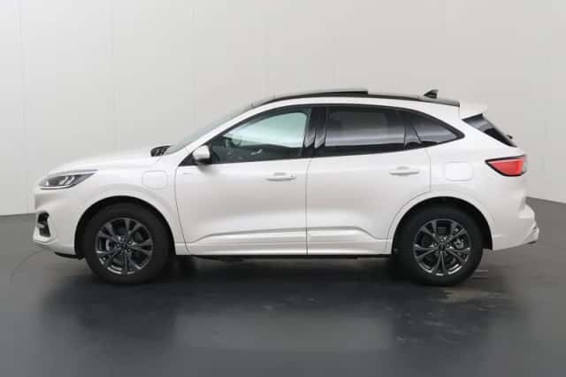 Ford Kuga (2022) thumbnail 5