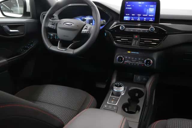 Ford Kuga (2022) thumbnail 10