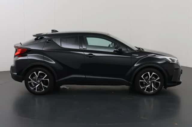 Toyota C-HR (2021) thumbnail 6
