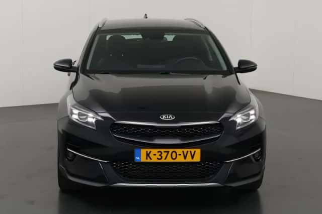 Kia XCeed (2021) thumbnail 3