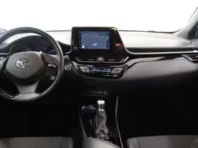 Toyota C-HR (2022) thumbnail 8