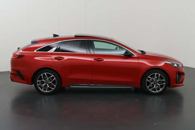Kia Proceed (2021) thumbnail 6