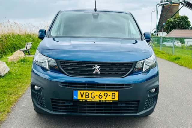 Peugeot Partner (2019) thumbnail 2