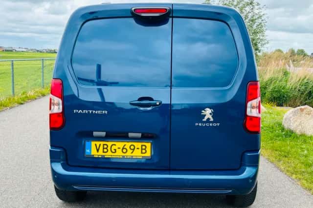 Peugeot Partner (2019) thumbnail 4