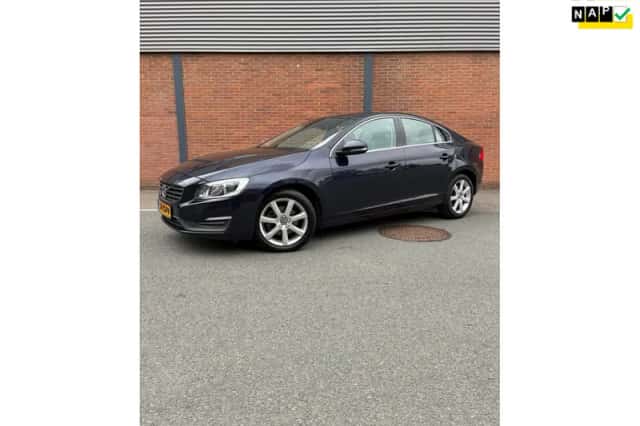Volvo S60 (2018) thumbnail 1