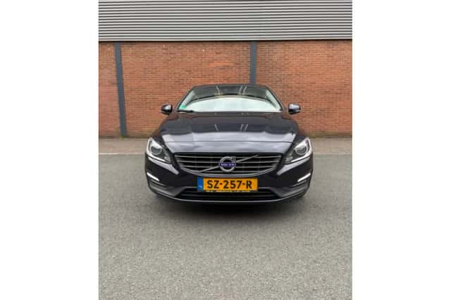 Volvo S60 (2018) thumbnail 5