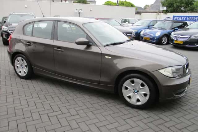 BMW 1-Serie (2009) thumbnail 6