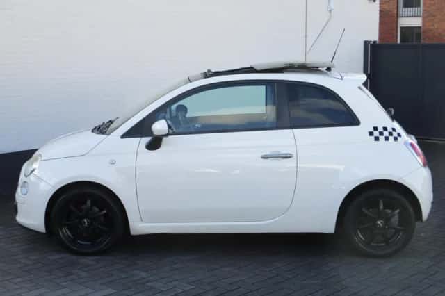 Fiat 500 (2012) thumbnail 2